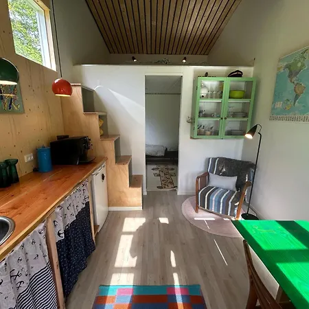 Tinyhouse *